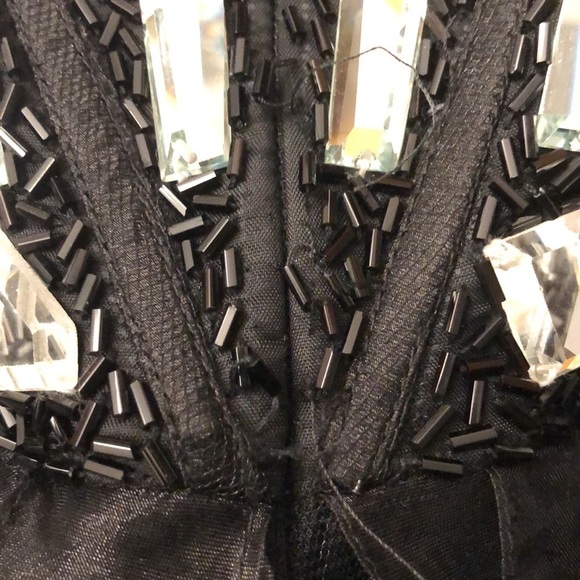 Sherri Hill Black Ruffled Gown Size 6 - Picture 16 of 16